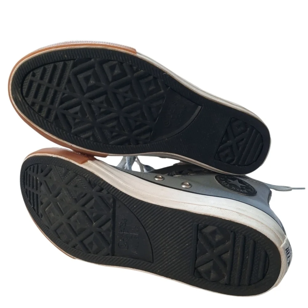 Converse Leather Charcoal Grey Size 4 High-Top Sneakers